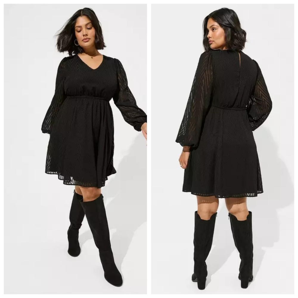 NWT Torrid Mini Polyester Babydoll Dress Black Grey Stripe Size 4